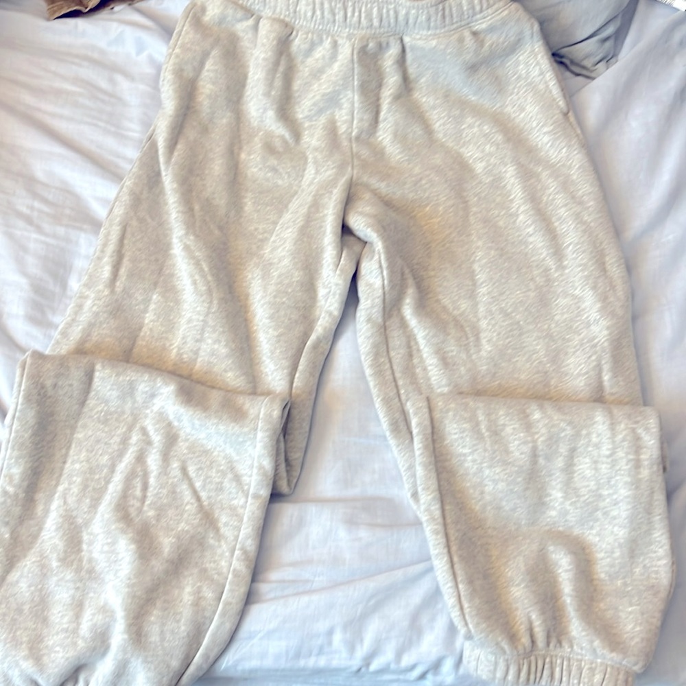 Gap Gray Sweats One Tine Used